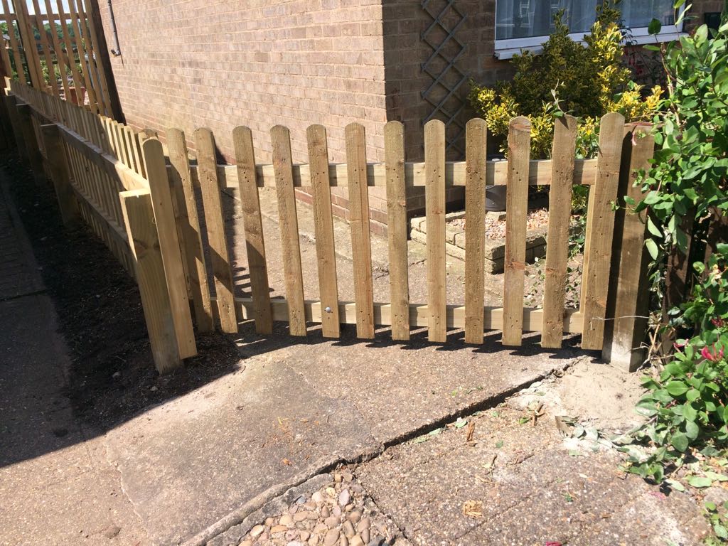 garden fence design